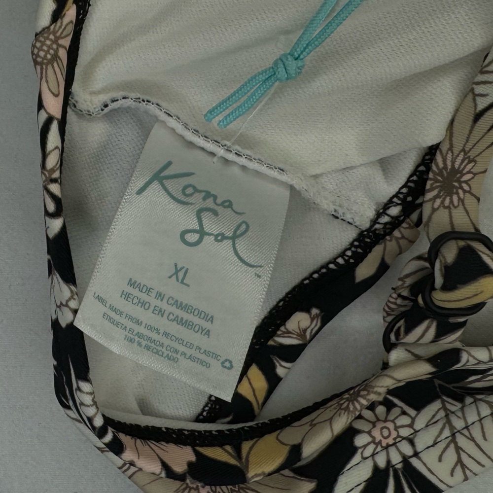 NWT KONA SOL Swim Bikini Top Women's Black with Pink Floral - Adjustable XL - Picture 8 of 8